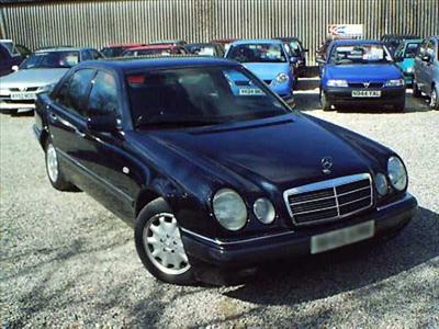 Mercedes E200