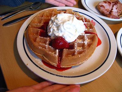 Waffle with Strawberries