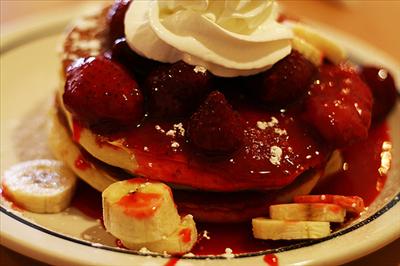 Strawberry Banana Pancakes