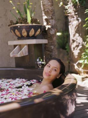 Flower bath