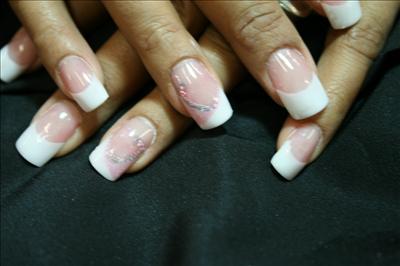 nails