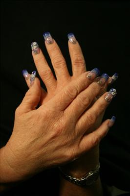 nails