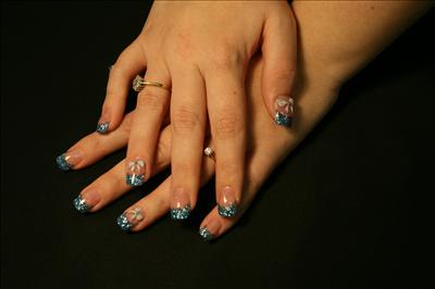 nails
