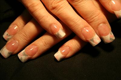 nails