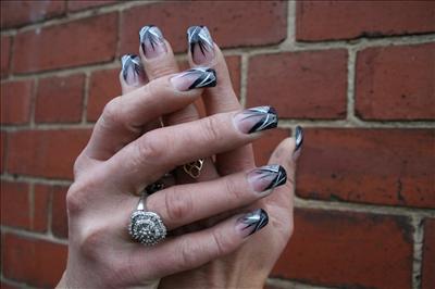 nails