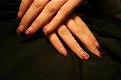 nails