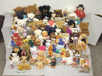 lotsa bears