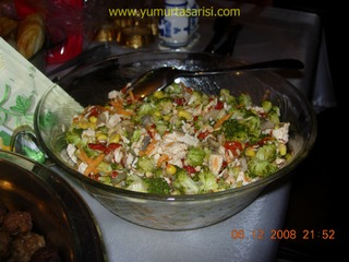 Brokoli Salatası