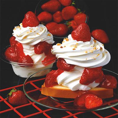 Strawberries 'n Cream