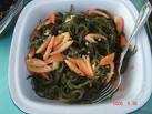 Seaweed with tomato