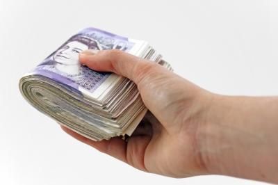 £100