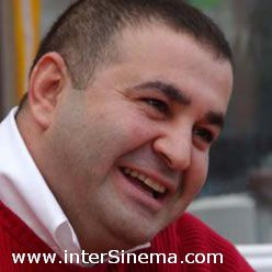 Şafak Sezer