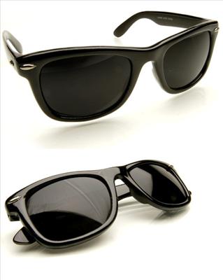 Ray Ban Wayfarers In Black