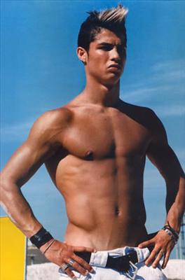 CRISTIANO RONALDO