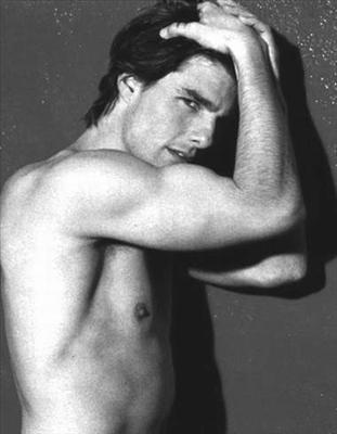 TOM CRUISE