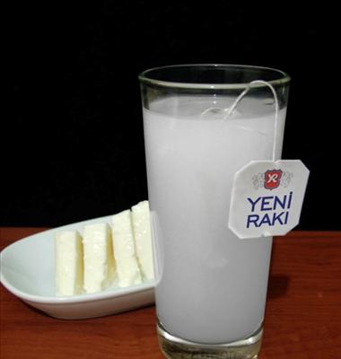 Duble rakı ve peynir