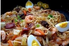 PINOY PANSIT