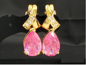 Safir Pembe Küpe