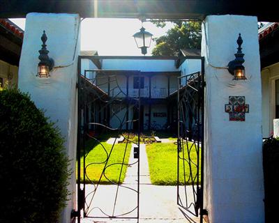 La Hacienda Apartments