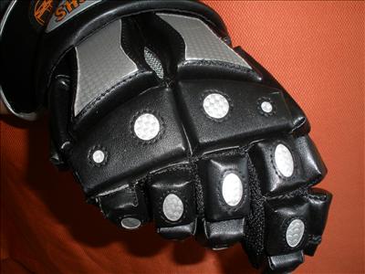 LAX Glove Bump