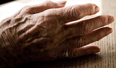 Fragile Handshake