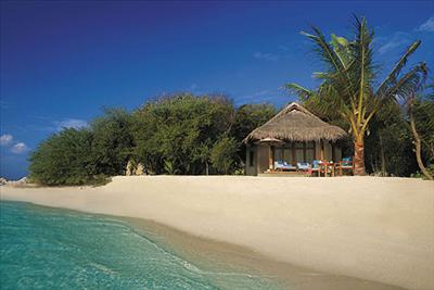 Anantara 4D/3N Fullboard Package (Dlx Overwater Suite)