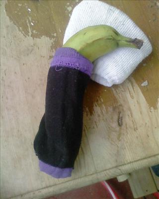 SLEEPIN BANANA