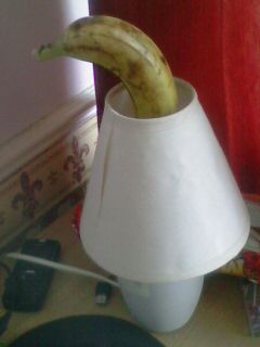BANANA LAMP