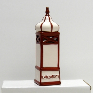 Chimenea típica. Simboliza \"En tu piso ridículo nunca podrás tener una de estas, pringao\".
