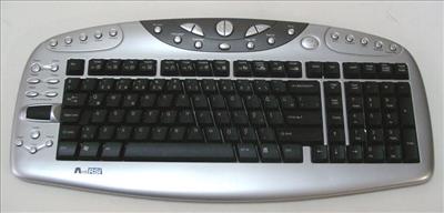 Klavye