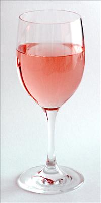 Un verre de vin rosé