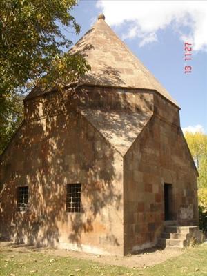 Ahlat-34