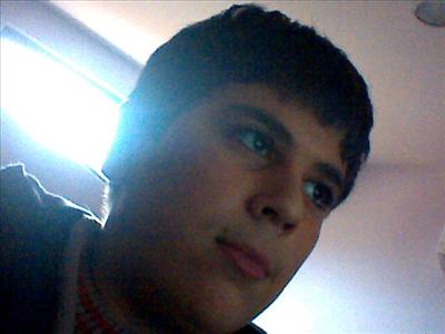 uMuT fArUk ŞeKeR