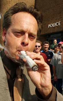 Smoke a joint with a legend!