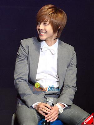 Kim hyun joong