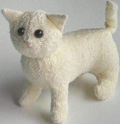 Oyuncak kedi