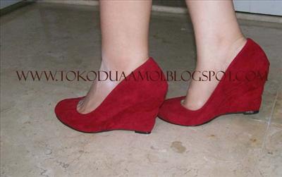 Red Neon Wedges