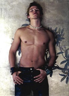 EMMETT CULLEN.. <3