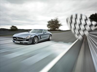 Mercedes McLaren SLS