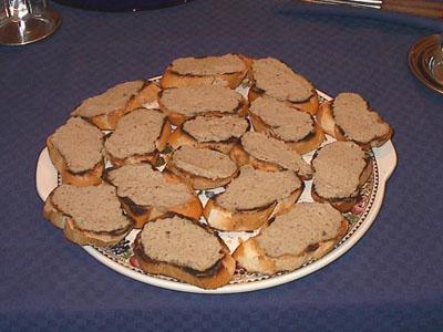 crostini con fegatini