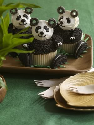 panda cupcake =3