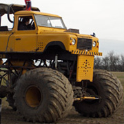 Monster Truck Driving 