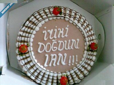DOĞUM GÜNÜ PASTASI