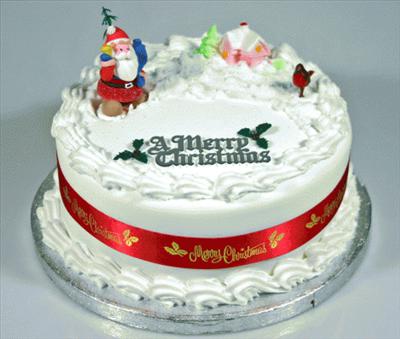 Santa Cake 3