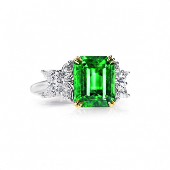 Harry Winston Emerald ring