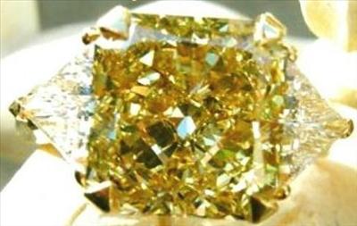 ajediam 3 stone engagement ring