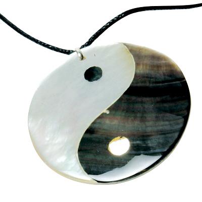 un médaillon du Yin et du Yang