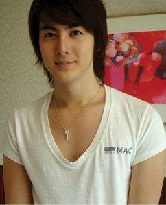 พี่จุนสุดหล่อ