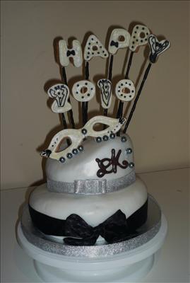 DK Happy New Year Cake