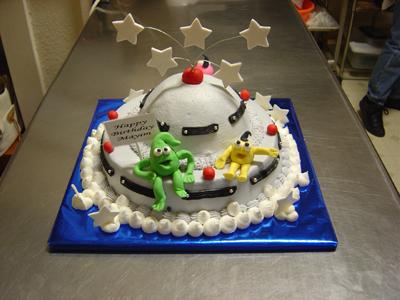 alien cake